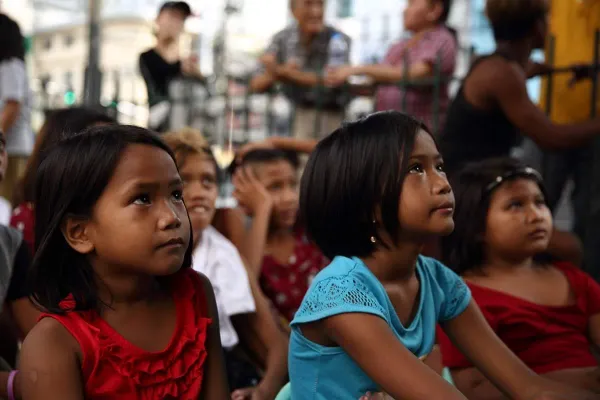 フィリピンの“ストリートチルドレン ZERO”キャンペーン